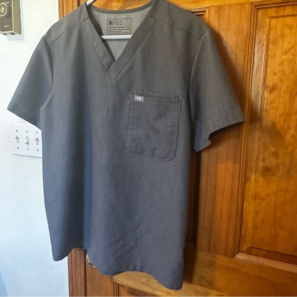 Figs Mens Graphite Chisec Three Pocket Scrub Top size M - Picture 2 of 9